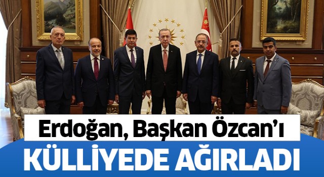 Cumhurbaşkanı Erdoğan, Başkan Özcan'ı külliyede ağırladı