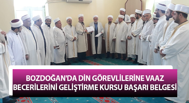 Kursu başarı ile bitiren din görevlilerine belgeleri verildi