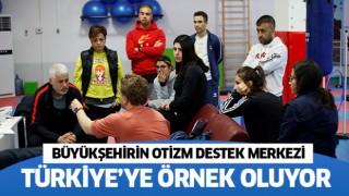 Büyükşehirin Otizm Destek Merkezi Türkiye’ye örnek 