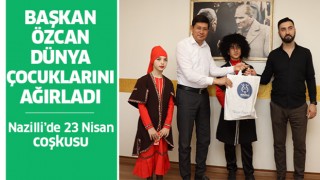 Başkan Özcan dünya çocuklarını makamında ağırladı