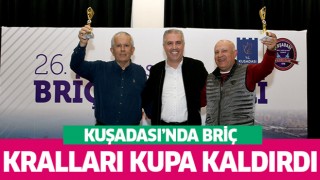 Kuşadası Briç Festivali’nde kupalar havaya kalktı