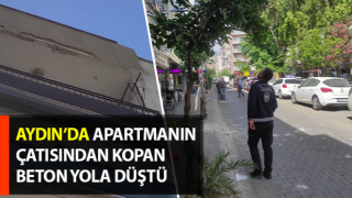 Apartmanın çatısından kopan beton yola düştü